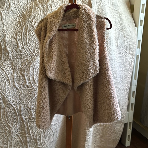 Furry vest xl mauve plenty of room - Picture 1 of 3